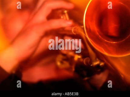 Russ Johnson auf New Yorker Jazz-Trompete spielen Stockfoto