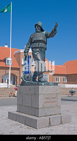 Statue im Hafen von Skagen, dänische Fischer und Seerettung Arbeitskraft darstellt Stockfoto