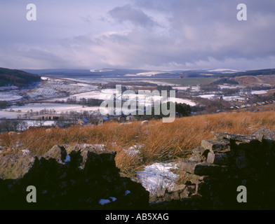 Kielder Dam und Kielder Water über falstone Dorf im Winter gesehen, Northumberland National Park, England, UK. Stockfoto