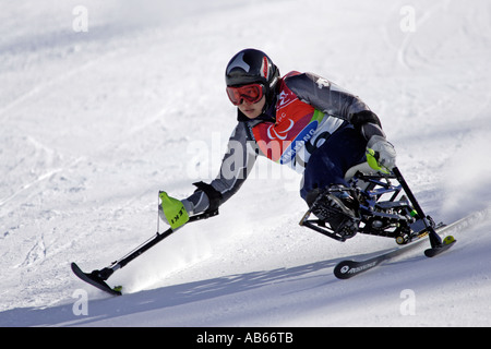 Kuniko Obinata Japans im Wettbewerb Damen Alpin Ski Riesenslalom sitzen auf ihrem Weg zum Gewinn der gold Stockfoto