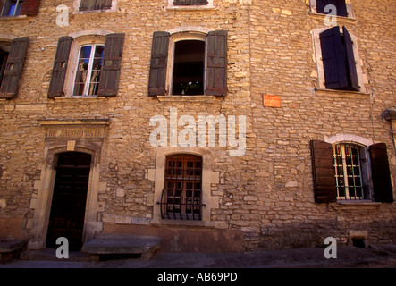 Französische Post, Post, Post, poste, Place Alphonse Bernard, Dorf Goult, Goult, Vaucluse, Provence, Frankreich Stockfoto