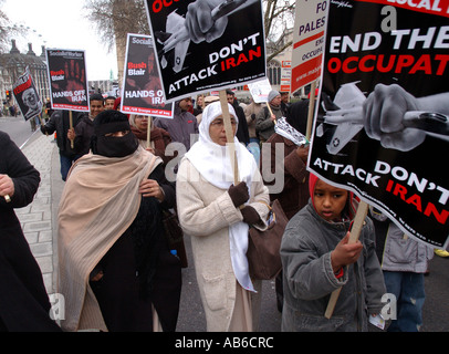 Demonstration in London 3. Jahr Jahrestag der Invasion des Irak fordern Regierung beendet Besatzung und dringen nicht in Iran 1 Stockfoto