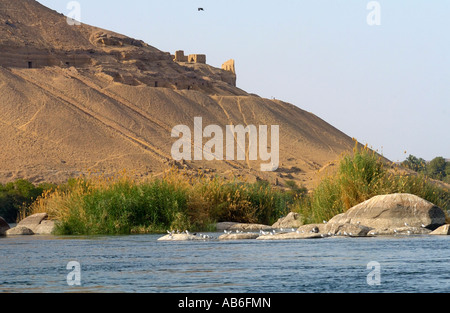 Grab des Aga Khan Mausoleum an den Ufern des Flusses Nil bei Assuan in der Nähe von Elephantine Insel Stockfoto