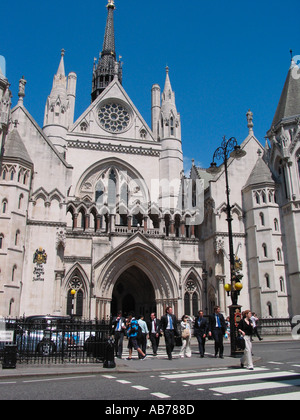 Die Royal Courts of Justice werden auch als Law Courts, Strand, Holborn, London, England, Großbritannien bezeichnet Stockfoto