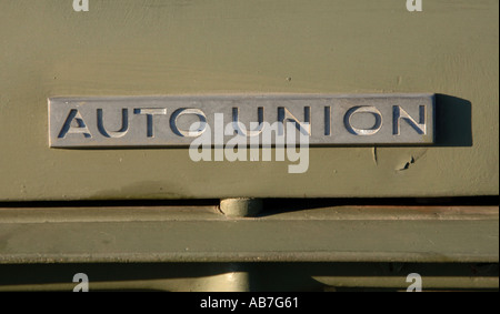 Auto-Union-Abzeichen auf einem DKW Munga Deutsch 3 Zylinder 4 x 4 aus dem Jahr 1950 s und 60 s Stockfoto