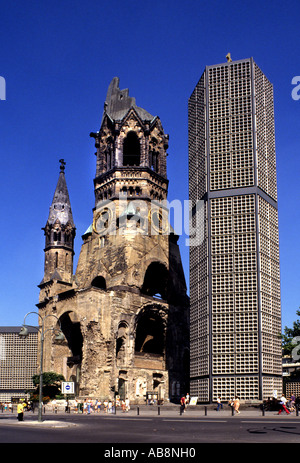 Kurfürstendamm Gedachtniskirche (Kaiser-Wilhelm-Gedächtnis-Kirche)-Berlin-Deutschland Stockfoto