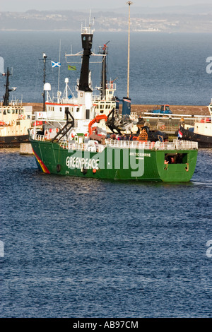 MV Arctic Sunrise nach Edinburgh im Hafen von Leith Stockfoto