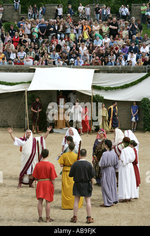 DEU Deutschland Xanten Romans Festival in der archäologische Park historischen Show des täglichen Lebens der normalen Menschen und militärisches personal Stockfoto