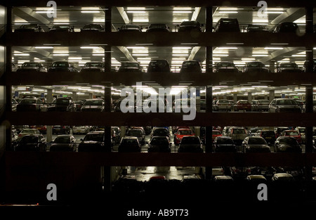 Parkplatz am Flughafen Glasgow Schottland Stockfoto