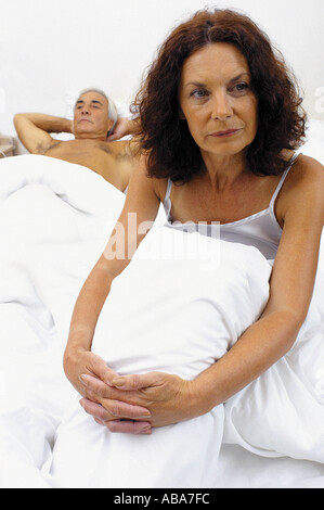 Älteres Paar im Bett Stockfoto