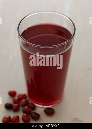 Glas Cranberry-Saft und frische Beeren - high-End Hasselblad 61mb digitales Bild Stockfoto