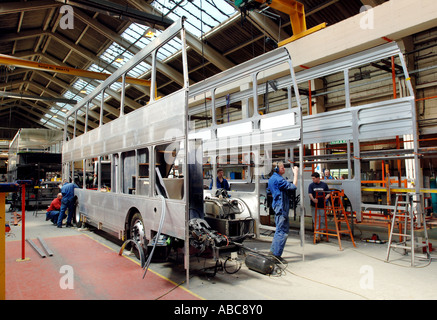 Aufbau eines Busses in einer Fabrik in Lancashire; England; VEREINIGTES KÖNIGREICH; Great Britain. Stockfoto