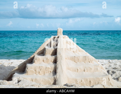 Maya-Sand Pyramide am Strand der Maya Rivera in Yucatan Mexiko Stockfoto