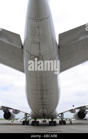 Airbus A380 Airbus hinteren Unterseite Ansicht Fahrwerk Räder Stockfoto