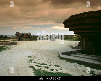 Alte konkrete deutsche Geschützstellungen, Pointe du Hoc, Normandie (Normandie), Frankreich. Stockfoto