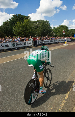Französischer Radrennfahrer William Bonnet Rennen durch den Hyde Park auf der 2007 Tour de France Prolog am 7. Juli 2007 London UK Europe Stockfoto