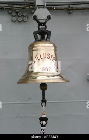 Des Schiffes Glocke HMS Illustrious Stockfoto