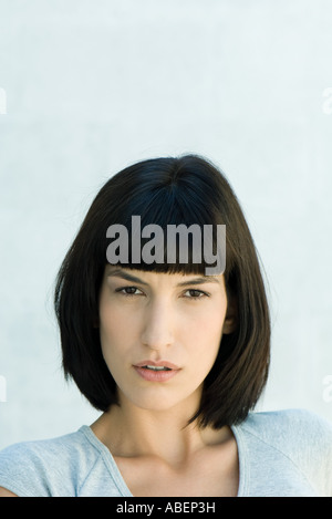 Frau, Blick in die Kamera, Porträt Stockfoto