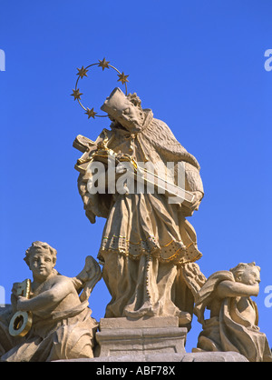 Posen, Wielkopolaska, Polen. Stary Rynek (Altmarkt) Statue: St. Johannes Nepomuk. Stockfoto