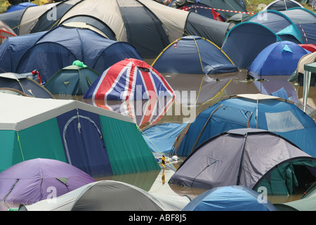 Pennard Hill Campingplatz Überschwemmungen beim Glastonbury Music Festival 2005. Worthy Farm Someret England. Stockfoto