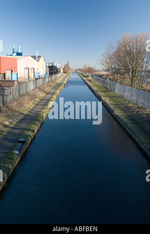 Ansichten über Kanäle in den Westmidlands in der Nähe von Dudley port Kanäle waren das Rückgrat der Transport des Vereinigten Königreichs vor dem Bahnübergang haben sie n Stockfoto