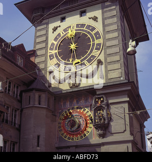 Der berühmte große Zytgloggenturm Turm in Krangasse Straße mit reich verzierten astronomischen Uhr in Bern Stadt der Schweiz Stockfoto