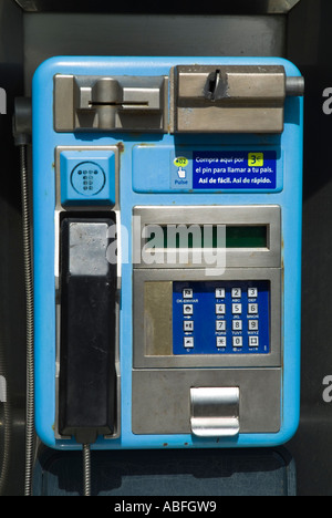 dh TELEFON LANZAROTE Lanzarote Telefonica münzbetriebenes öffentliches Telefon, Pay-Box-Telefon Stockfoto