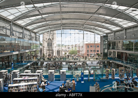 Die öffentliche Bibliothek in dem Forum, Norwich, Norfolk Stockfoto