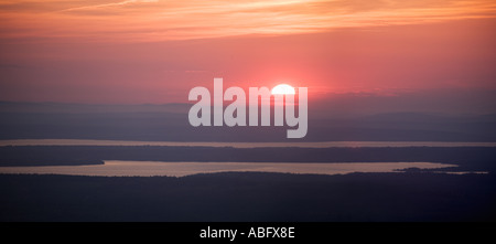 Sonnenuntergang von Cadillac Mountain Acadia Nationalpark in Maine Stockfoto
