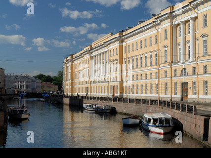 Generalstabs Gebäude am Kanal Moyka, St. Petersburg Stockfoto