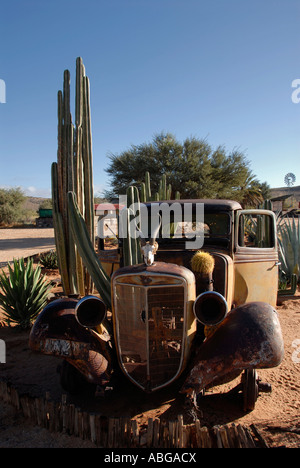 Altes Auto Canon Roadhouse Fish River Canyon Namibia Südliches Afrika Stockfoto