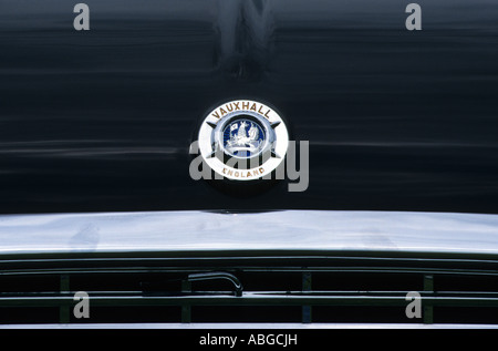 Logo Plakette Der Vauxhall Motors Stockfotografie Alamy