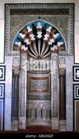 Taybarsiyya madrasa, Mosaik und Inlay mihrab und qibla Wand Stockfoto