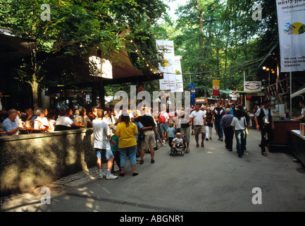 Annafest Forchheim Deutschland, am frühen Abend. Hoffmans-Keller. Stockfoto