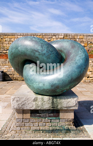 Bande der Freundschaft Skulptur Old Portsmouth Hampshire UK Stockfoto