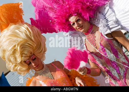 Pride-Parade mit Carry On Film Thema, Brighton, UK, 2006 Stockfoto