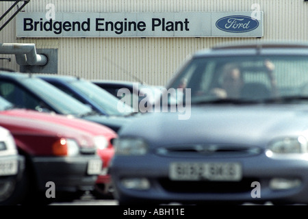 Außenseite des Ford-Motorenwerk in Bridgend South Wales UK Stockfoto