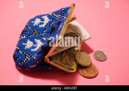Geldbörse Geldscheine und Münzen Stockfoto