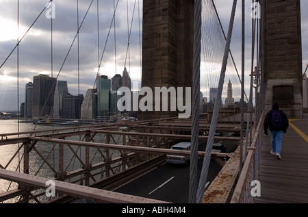Blick auf die Skyline von Manhatten von der Brooklynbridge Stockfoto