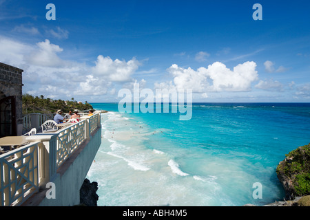 Terrasse des Crane Beach Hotel, Crane Beach, South East Coast, Barbados, kleine Antillen, West Indies, Karibik Stockfoto