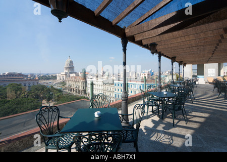 Paseo del Prado, das Capitolio Nacional und Gran Teatro vom Dach des Hotel Parque Central, El Prado, Habana Vieja, Havanna, Kuba Stockfoto