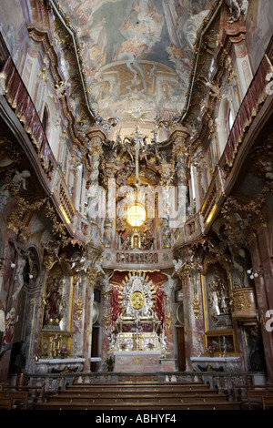 Opulente Interieur der St. Johann Nepomuk Kirche, auch bekannt als die Asam Kirche (: Asamkirche). München, Bayern, Deutschland. Stockfoto