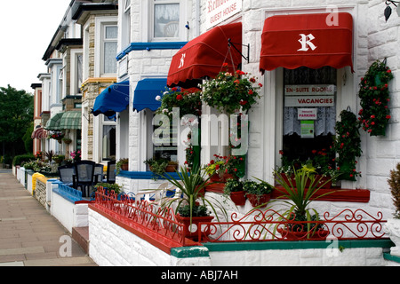 Bunten Fassaden der Pensionen in Great Yarmouth Norfolk UK Stockfoto