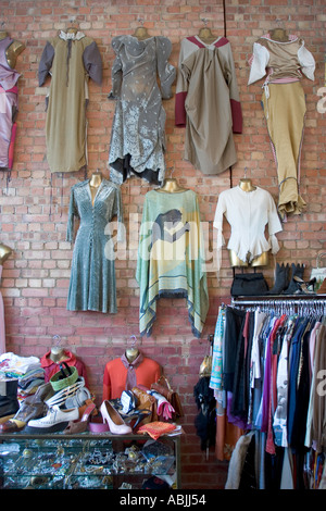 Rellik Vintage Kleidung Shop Golborne Road London England UK Stockfoto