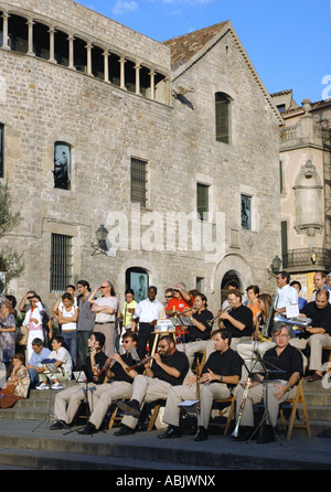 Band von Musikern, die Avenida De La Catedral Kathedrale Avenue Barcelona Barça Barca Katalonien Costa Brava España Spanien Europa Stockfoto