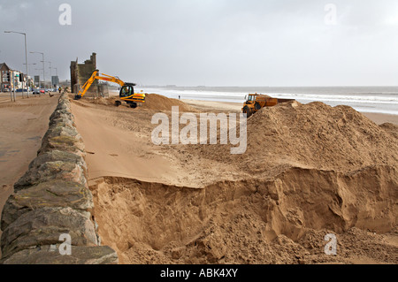 Sand Ersatz am Strand Swansea Bay South Wales UK Stockfoto