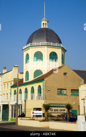 Kuppelkino auf Worthing Strandpromenade West Sussex UK 2007 Stockfoto