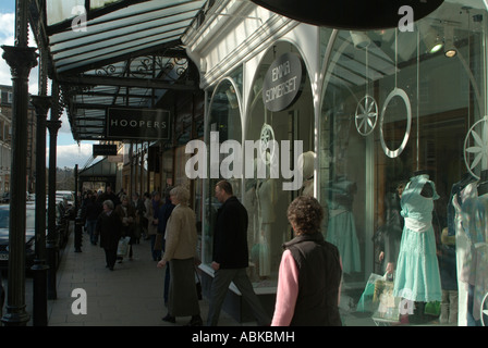 Harrogate der Westminster Arcade-eine Reihe von überdachten Einkaufszentren in diesem schönen Kurort in North Yorkshire Stockfoto