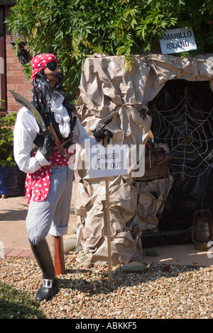 Thornton Hough Scarecrow Festival Wirral UK Juni 2005 Stockfoto