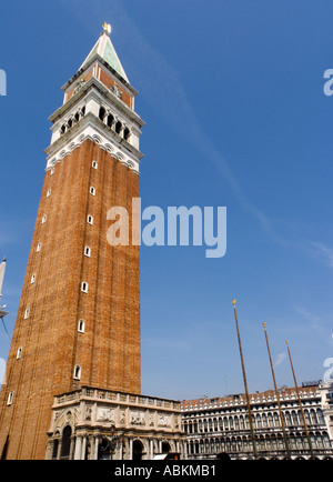 Das Campanile in Markusplatz Venedig Stockfoto